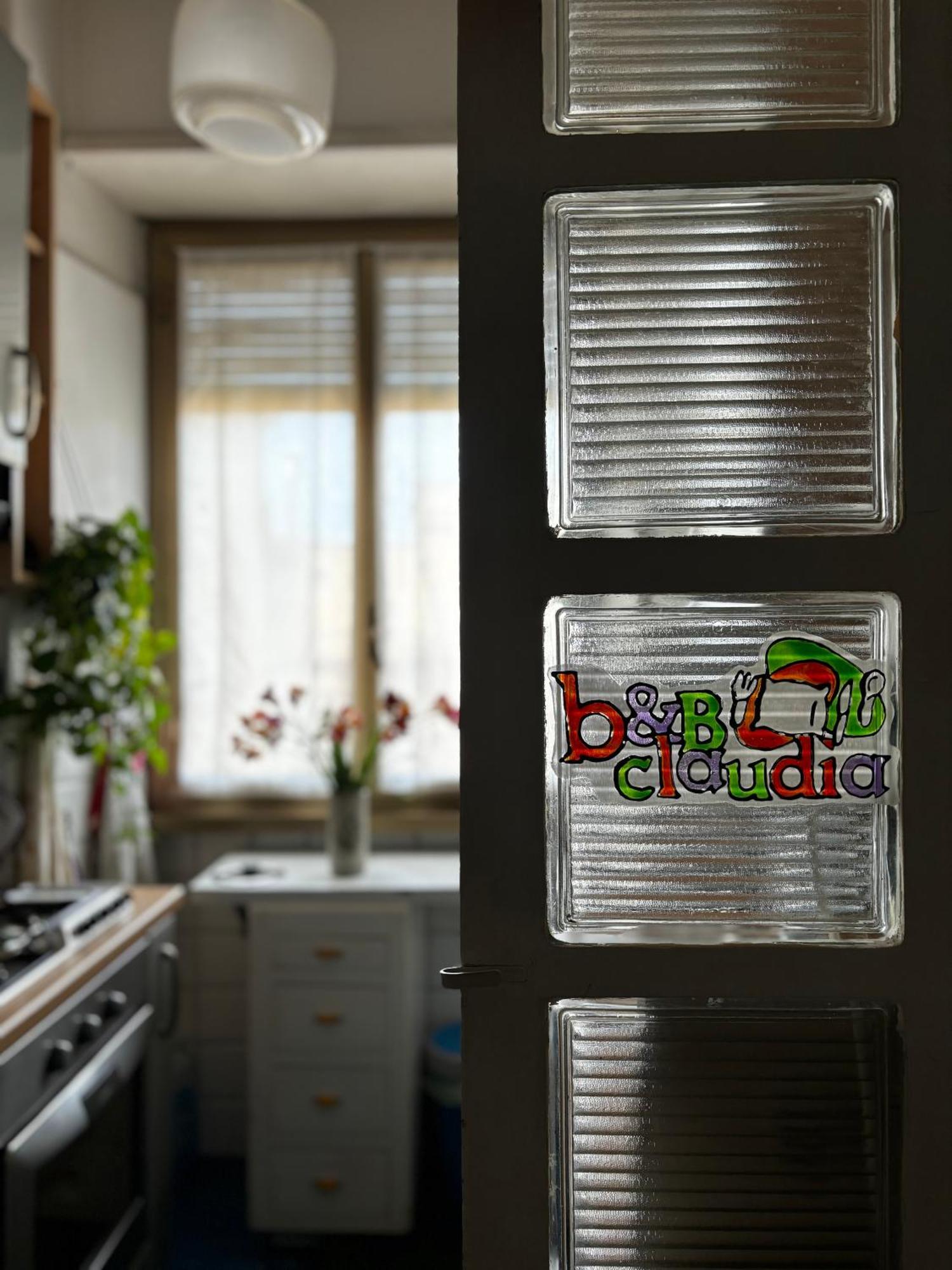 Claudia B&B Rzym Zewnętrze zdjęcie